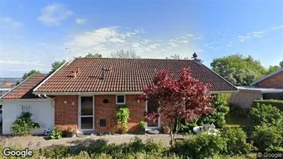 Andelsboliger til salg i Munkebo - Foto fra Google Street View Andelsboliger til salg i Munkebo - Foto fra Google Street View